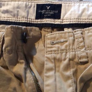Men’s AE khaki pants